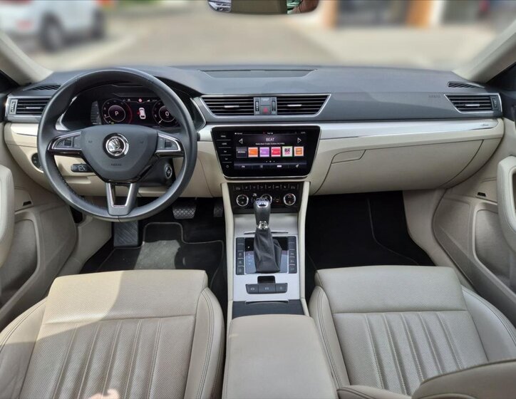 Škoda Superb Kombi 2,0 l 140 kw