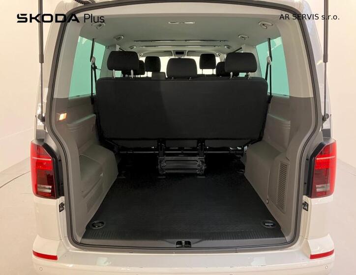 Volkswagen Caravelle 10