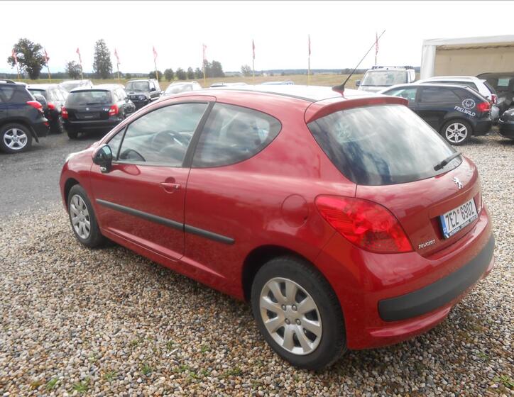 Peugeot 207 8