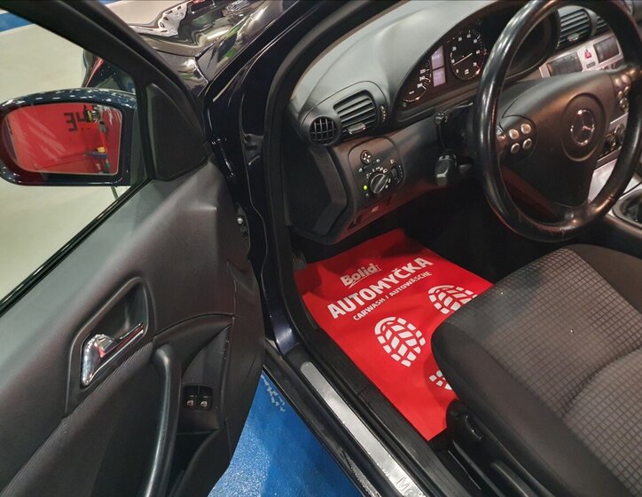 Mercedes-Benz Třídy C Hatchback 1,8 l 105 kw