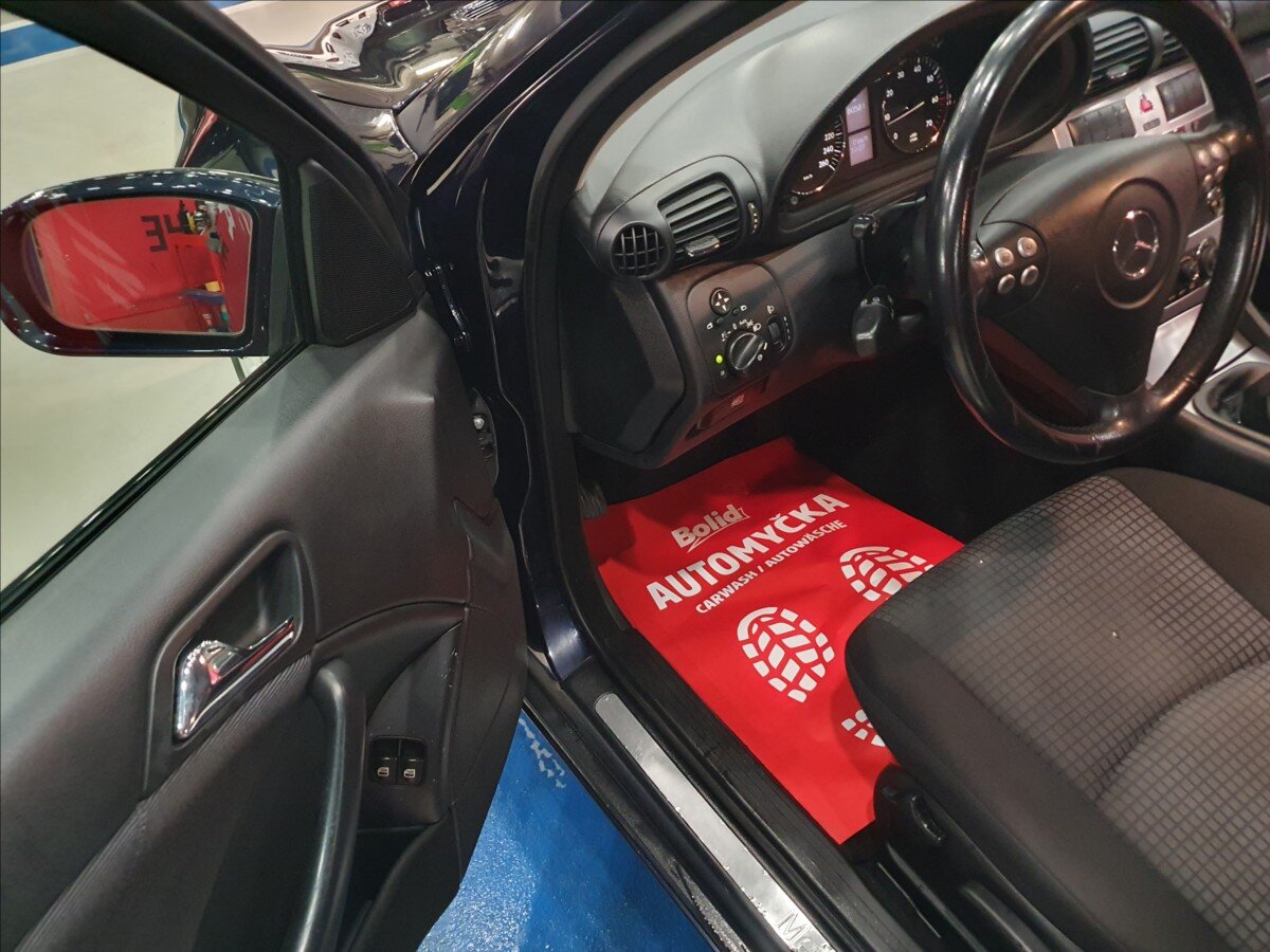 Mercedes-Benz Třídy C Hatchback 1,8 l 105 kw