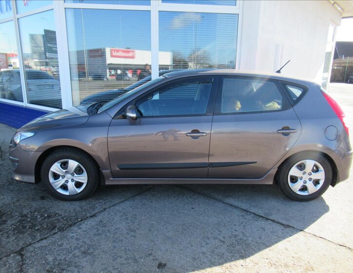 Hyundai i30 Hatchback 1,4 l 80 kw