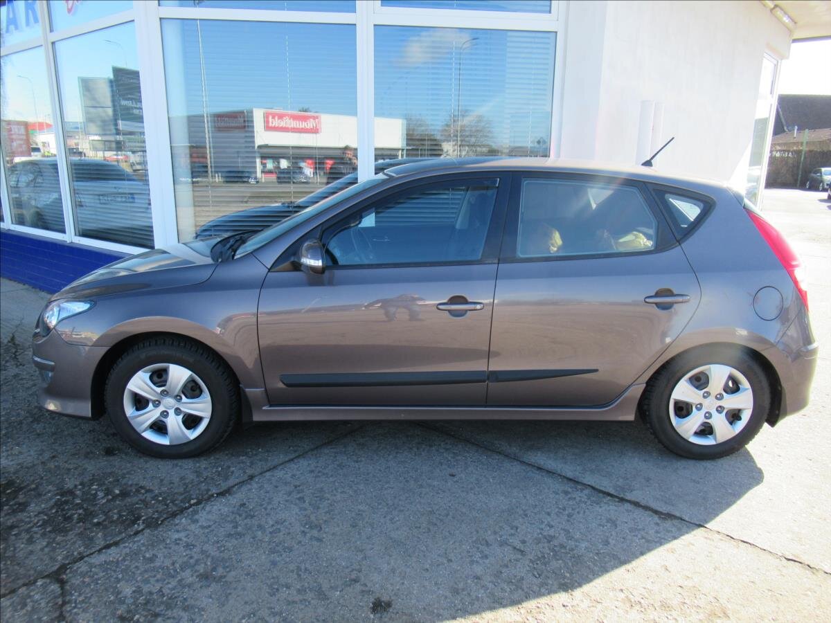 Hyundai i30 Hatchback 1,4 l 80 kw