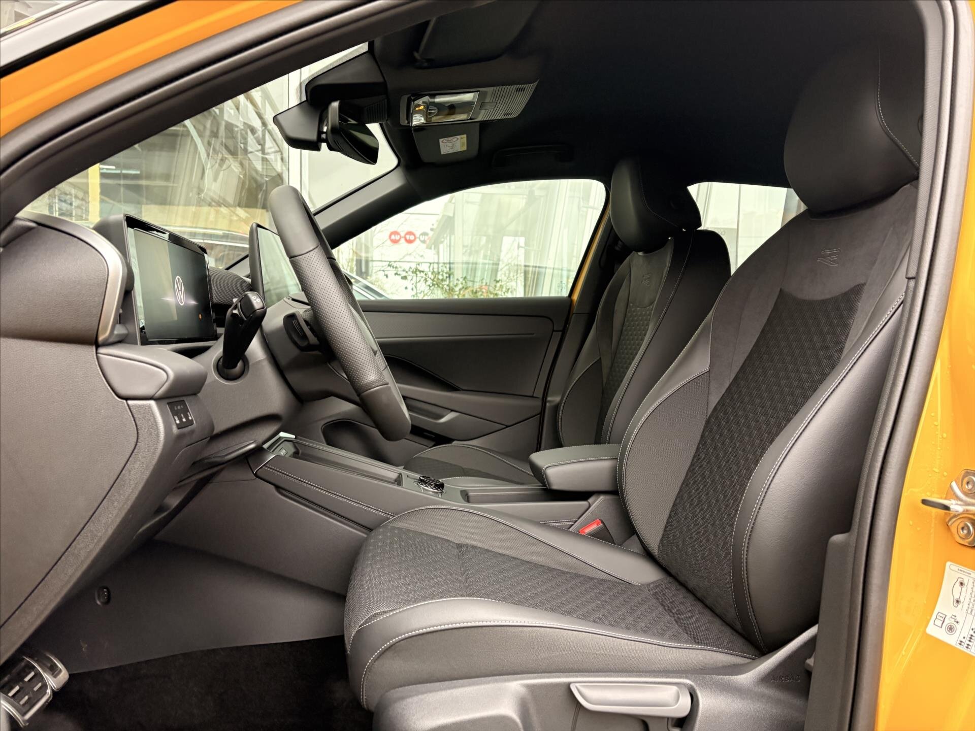 Volkswagen T-Roc SUV 1,5 l 110 kw