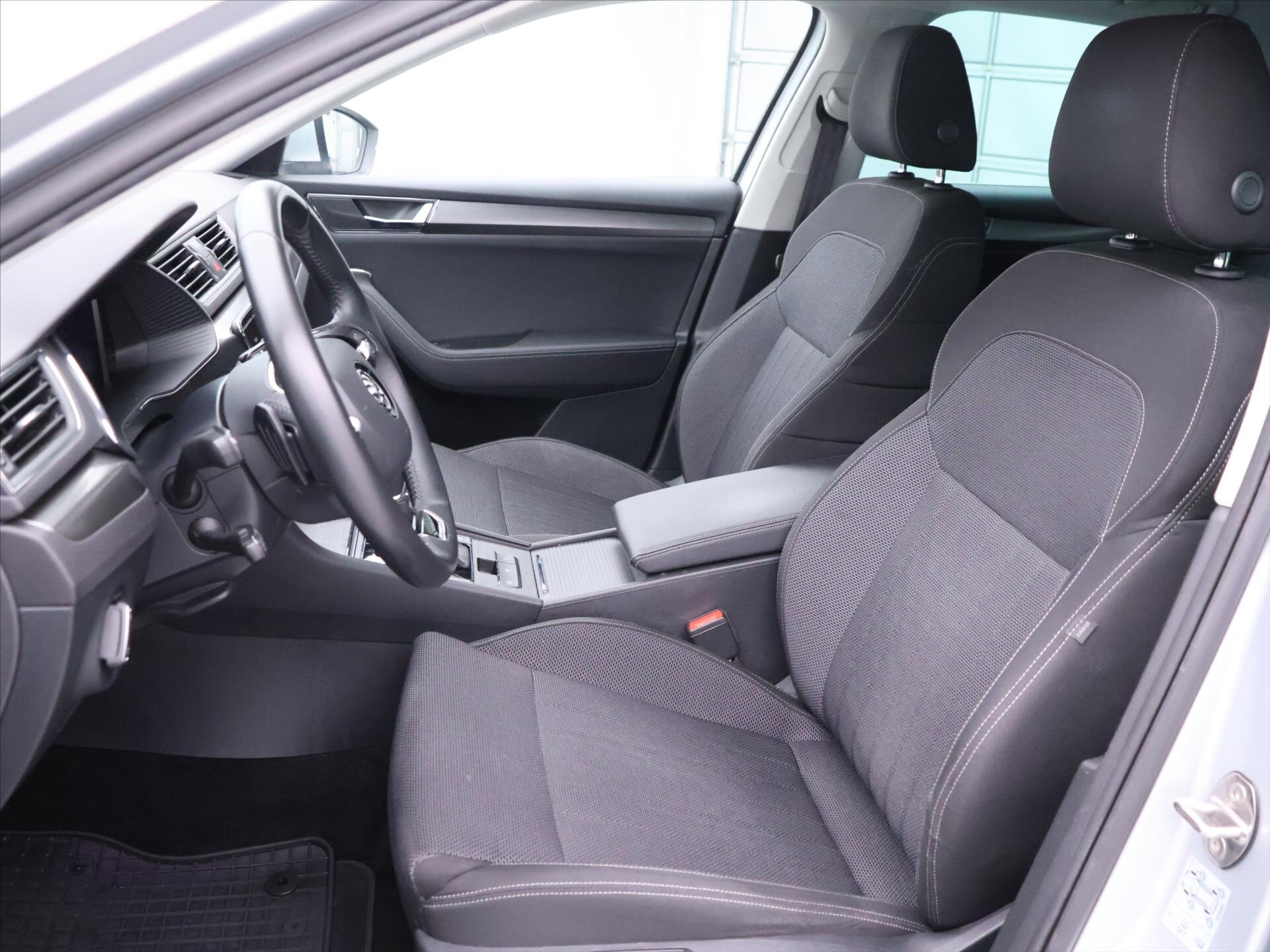 Škoda Superb Liftback 2,0 l 147 kw