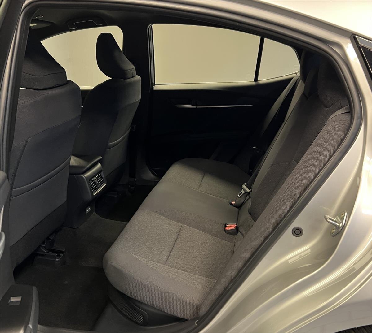 Toyota Camry Sedan / Limuzína 2,5 l 137 kw