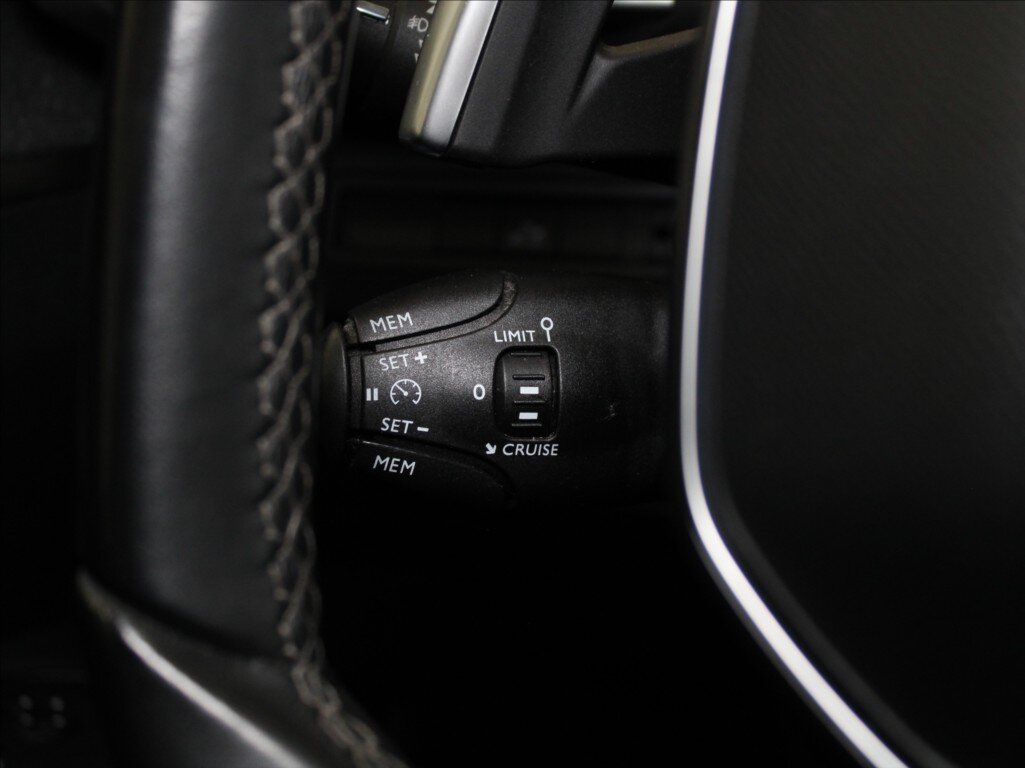 Peugeot 3008 SUV / Terénní 1,2 l 96 kw