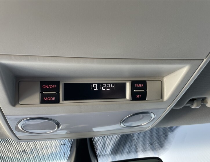 Volkswagen Multivan 21