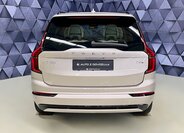 Volvo XC90 SUV / Terénní 2,0 l 335 kw