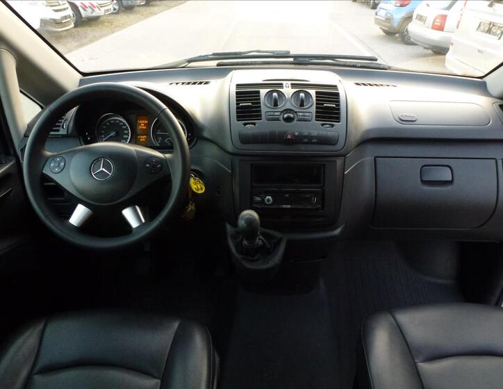 Mercedes-Benz Vito 28