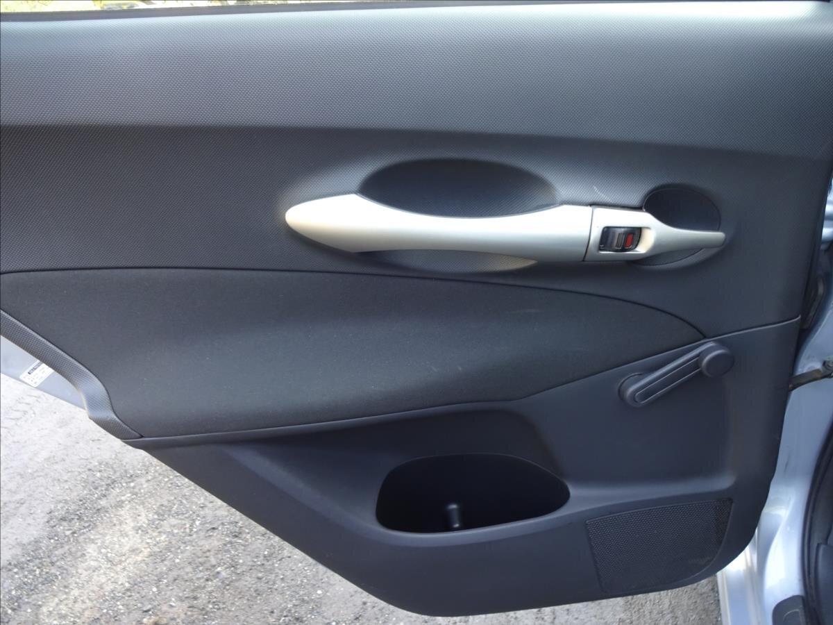 Toyota Auris Hatchback 1,3 l 74 kw