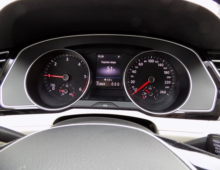 Volkswagen Passat Sedan 2,0 l 140 kw