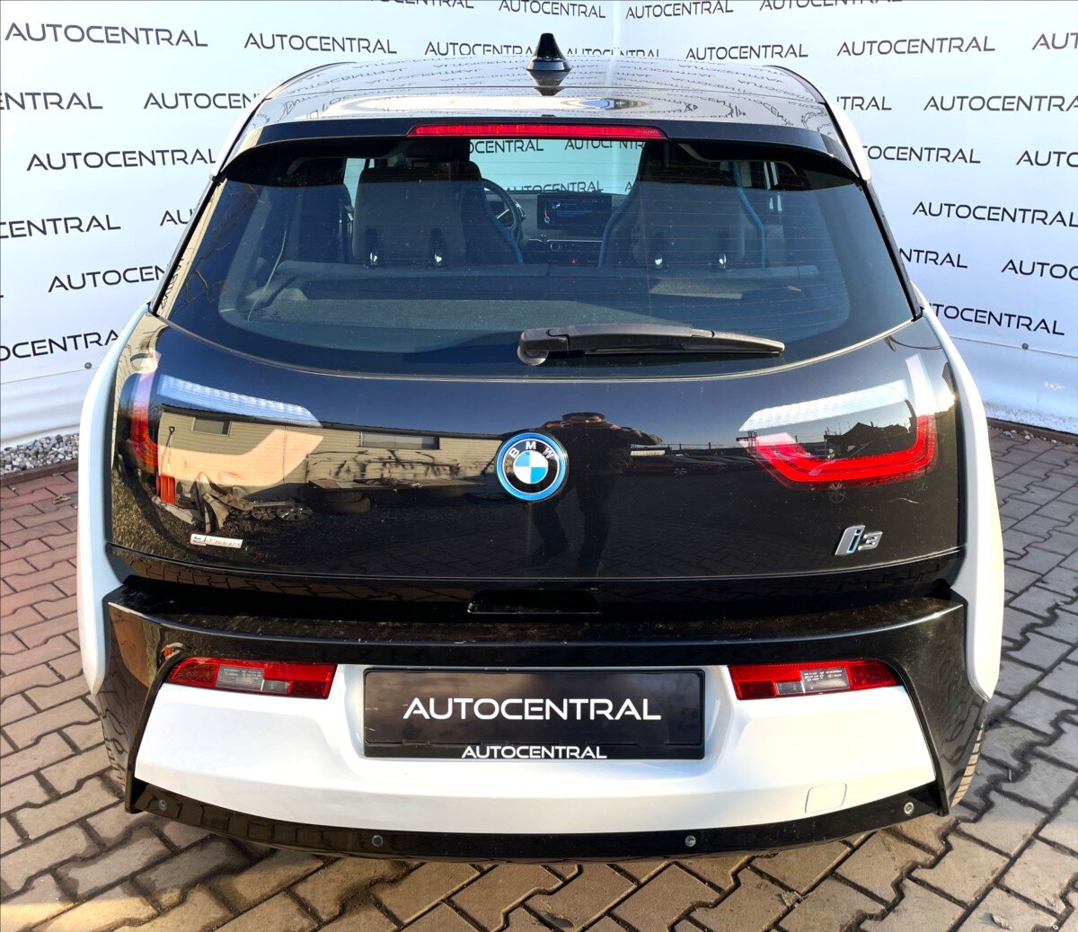 BMW i3 Hatchback 647,0 75 kw