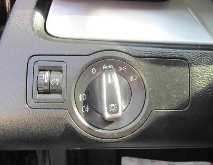 Volkswagen Passat Kombi 2,0 l 130 kw