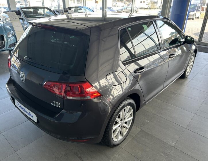 Volkswagen Golf Hatchback 1,2 l 81 kw