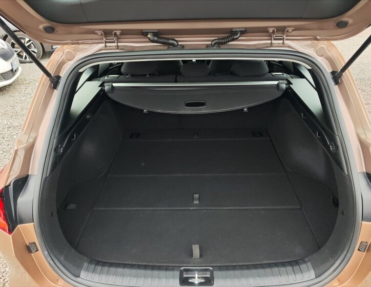 KIA Ceed Kombi 1,5 l 117 kw