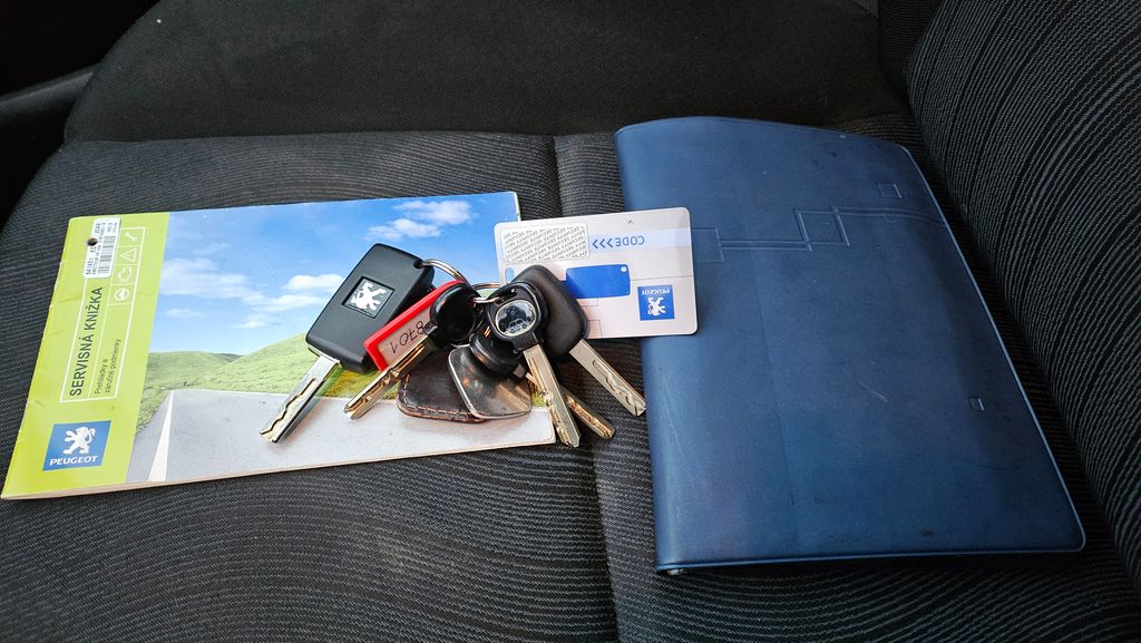 Peugeot 207 Hatchback 1,4 l 50 kw