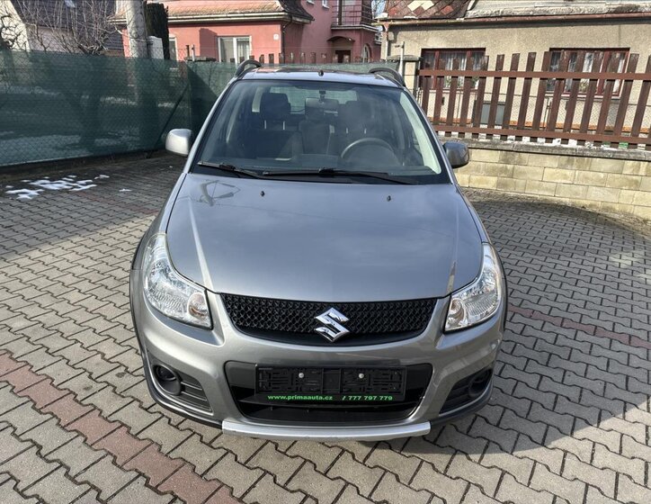 Suzuki SX4 Hatchback 1,6 l 88 kw