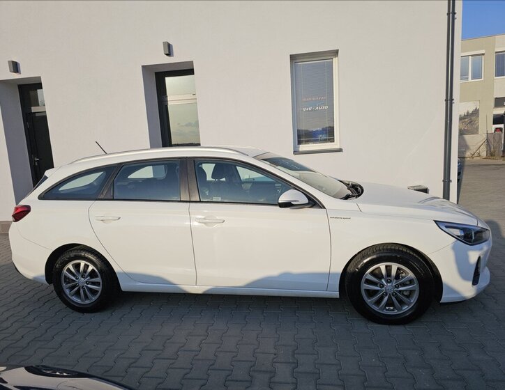Hyundai i30 Kombi 1,6 l 81 kw