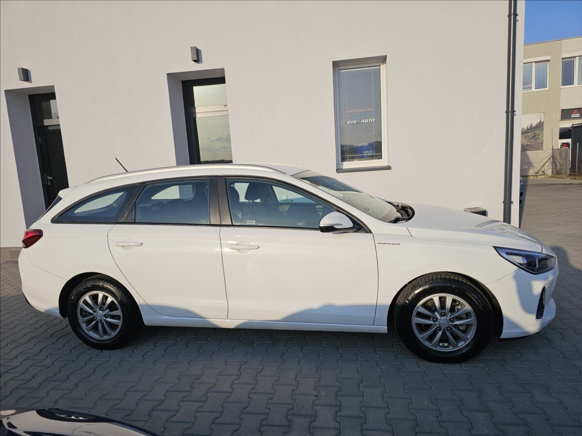 Hyundai i30 Kombi 1,6 l 81 kw