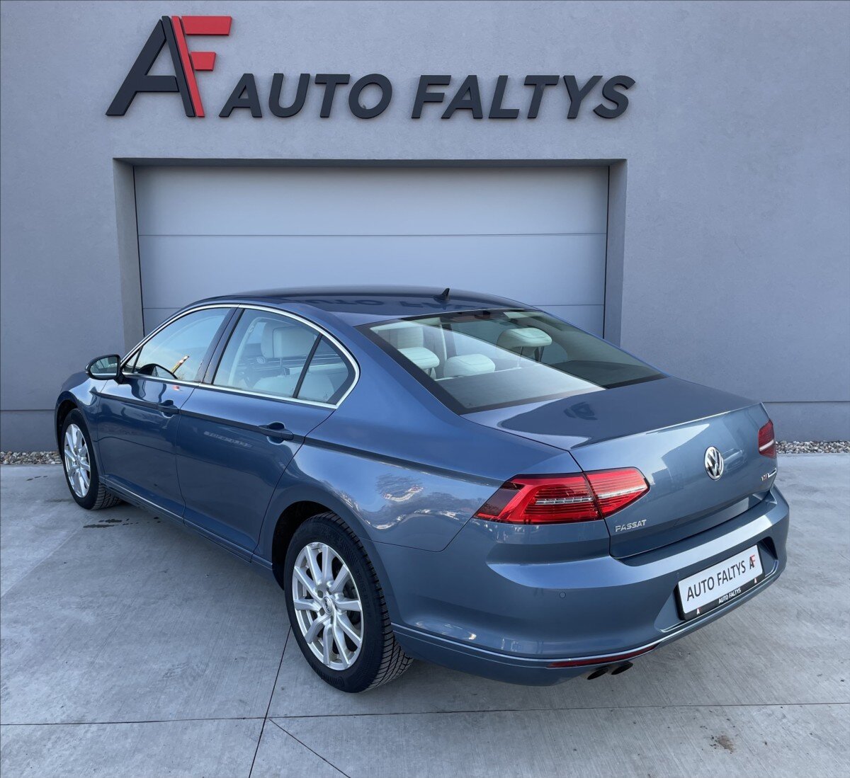 Volkswagen Passat Sedan 1,8 l 132 kw