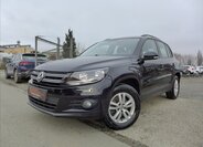Volkswagen Tiguan 1