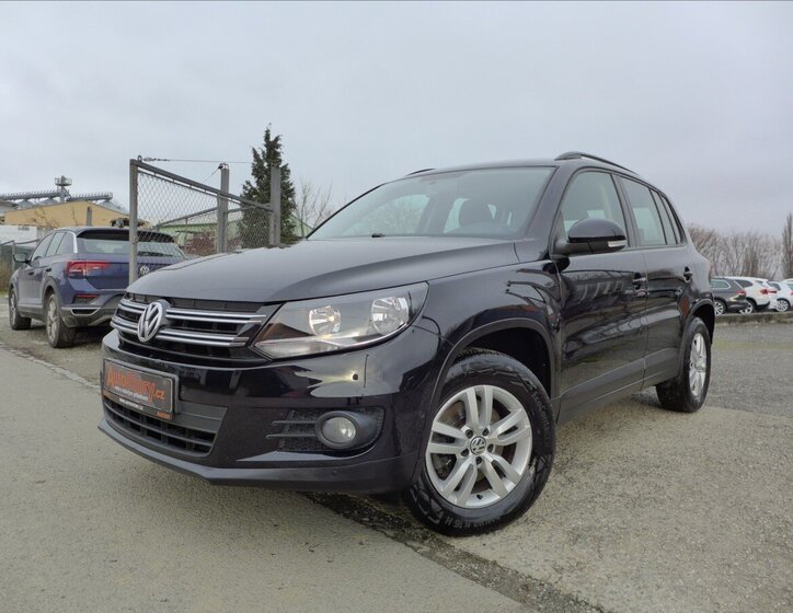 Volkswagen Tiguan 1