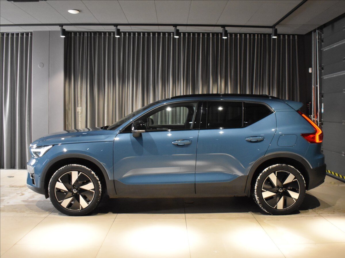 Volvo EX40 SUV / Terénní 0,0 325 kw