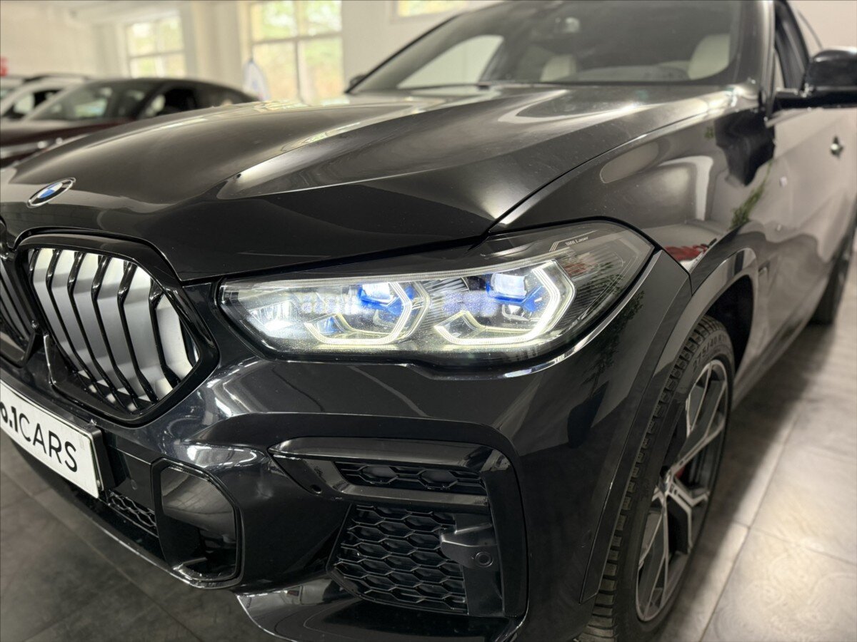 BMW X6 Sedan / Limuzína 3,0 l 250 kw