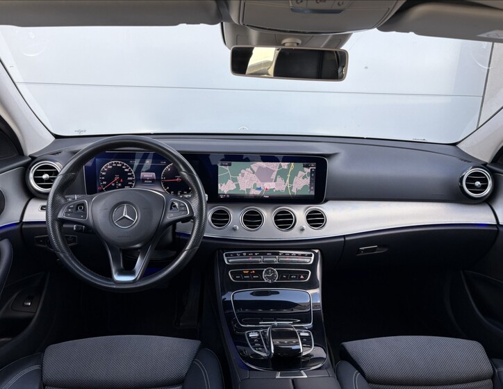 Mercedes-Benz Třídy E 7