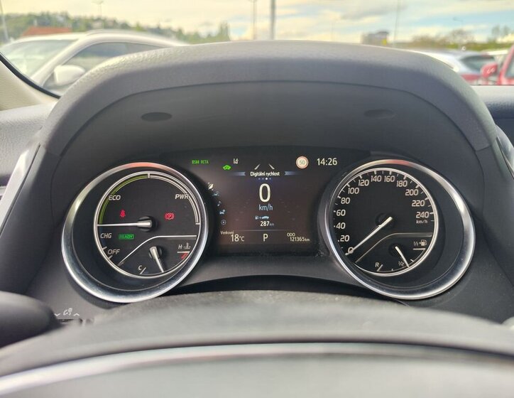 Toyota Camry Sedan / Limuzína 2,5 l 160 kw
