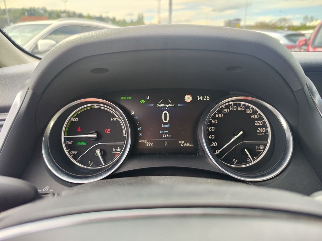 Toyota Camry Sedan / Limuzína 2,5 l 160 kw