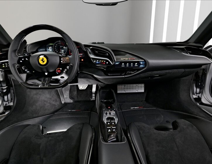 Ferrari SF90 Kabriolet 4,0 l 735 kw