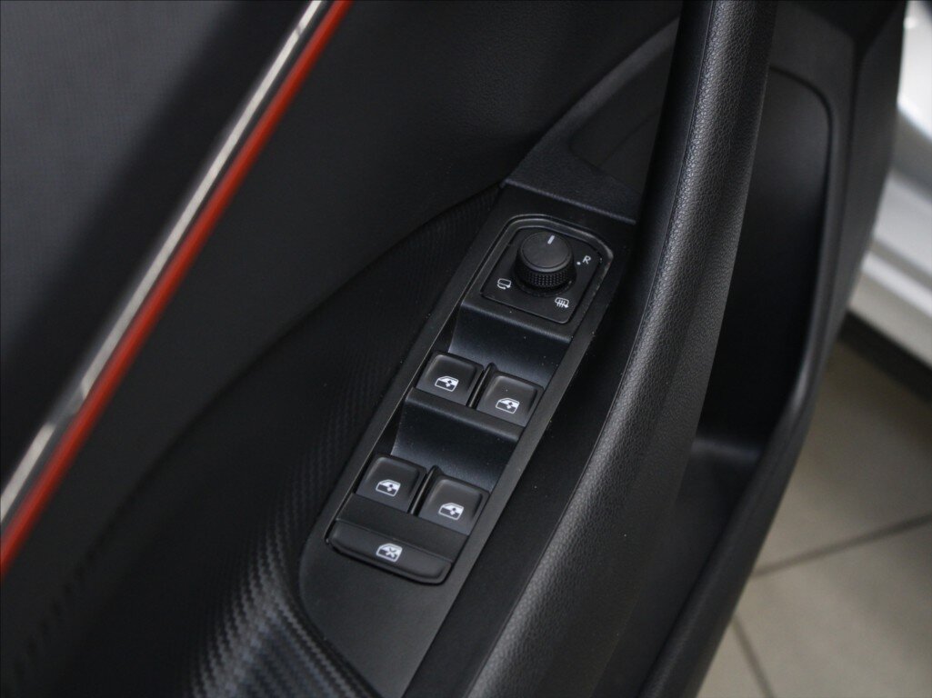 Škoda Kamiq SUV / Terénní 1,5 l 110 kw