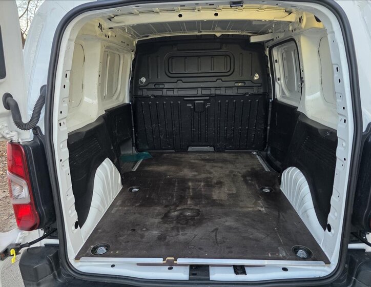 Opel Combo Skříň 1,5 l 75 kw