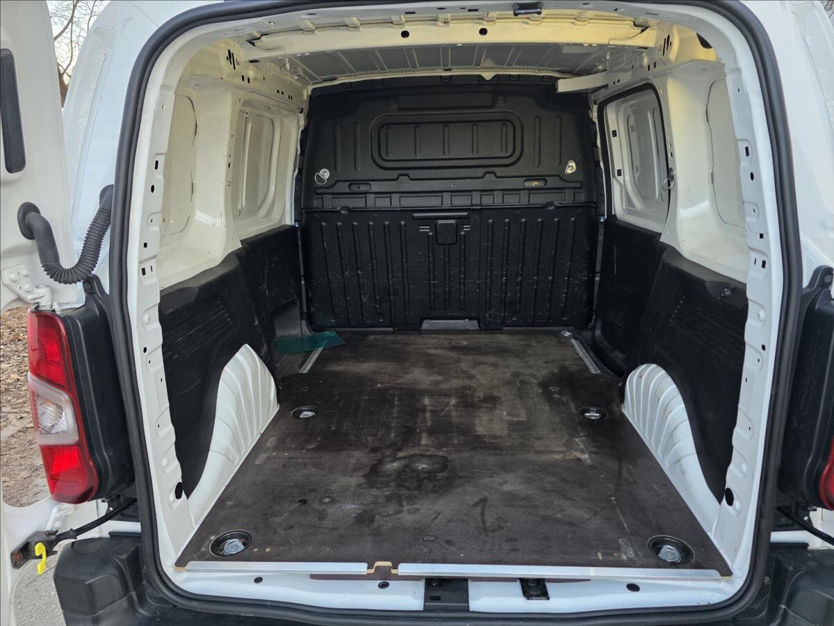 Opel Combo Skříň 1,5 l 75 kw