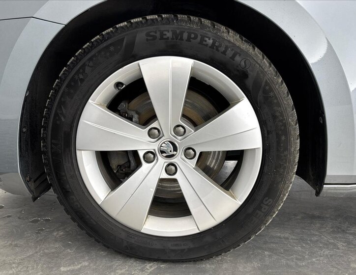 Škoda Superb Kombi 2,0 l 110 kw