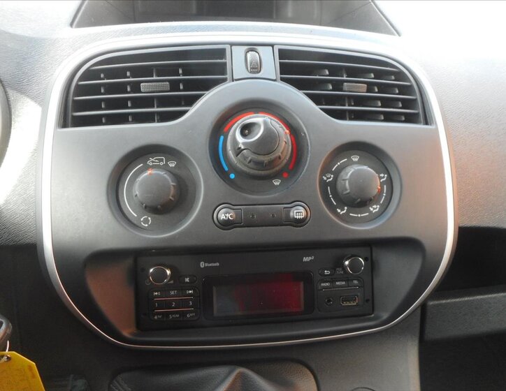 Renault Kangoo Pick-up 1,5 l 81 kw