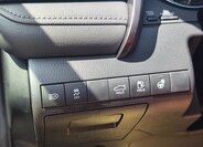 Toyota Camry Sedan / Limuzína 2,5 l 160 kw