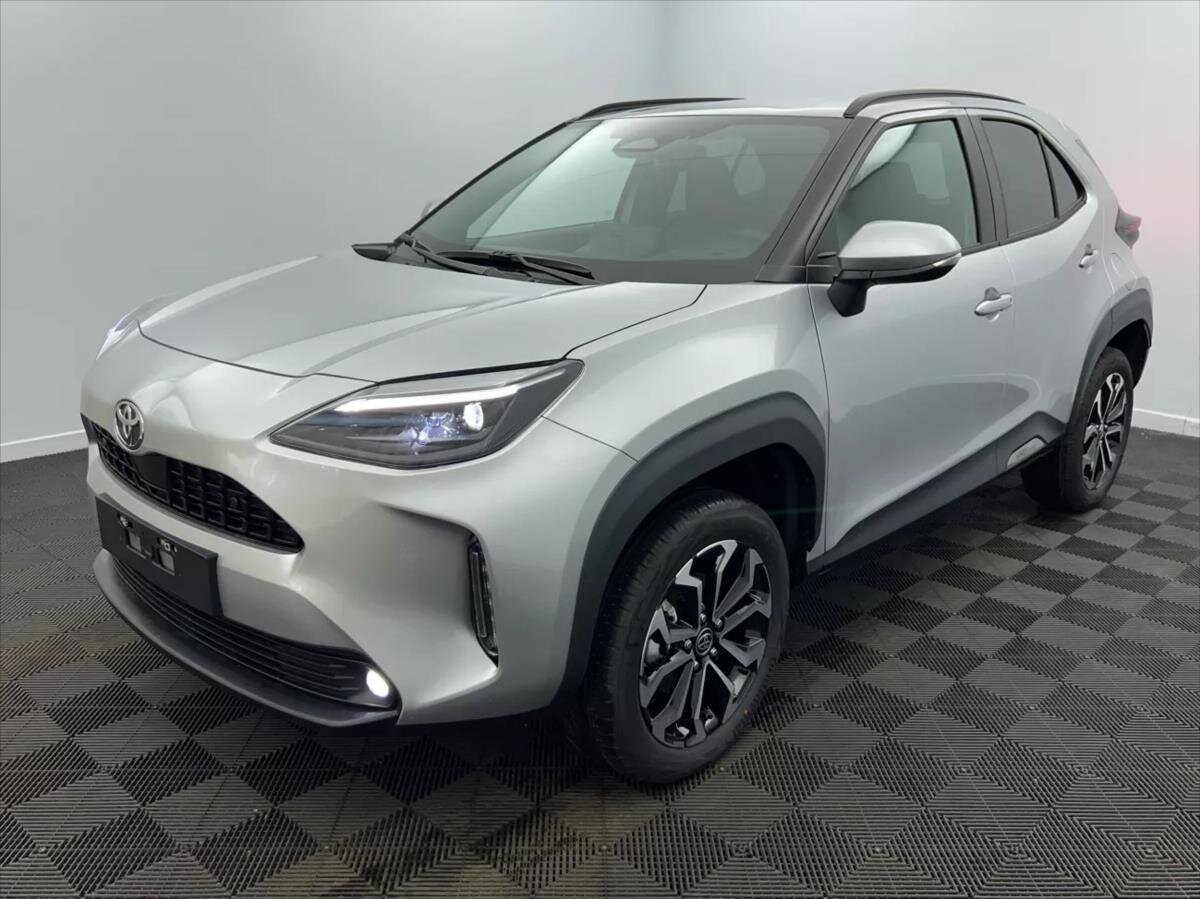 Toyota Yaris Cross SUV 1,5 l 96 kw