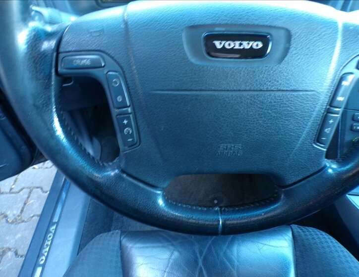 Volvo V70 Kombi 2,5 l 103 kw