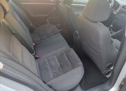 Volkswagen Golf Kombi 1,6 l 77 kw