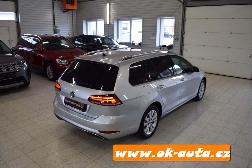 Volkswagen Golf Kombi 1,6 l 85 kw