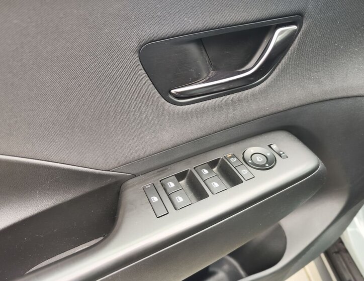 Hyundai Kona SUV / Terénní 1,6 l 146 kw