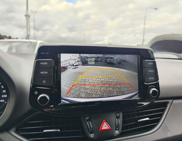 Hyundai i30 Kombi 998,0 88 kw