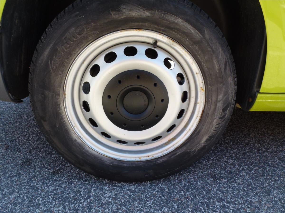 Volkswagen Caddy Skříň 1,9 l 77 kw