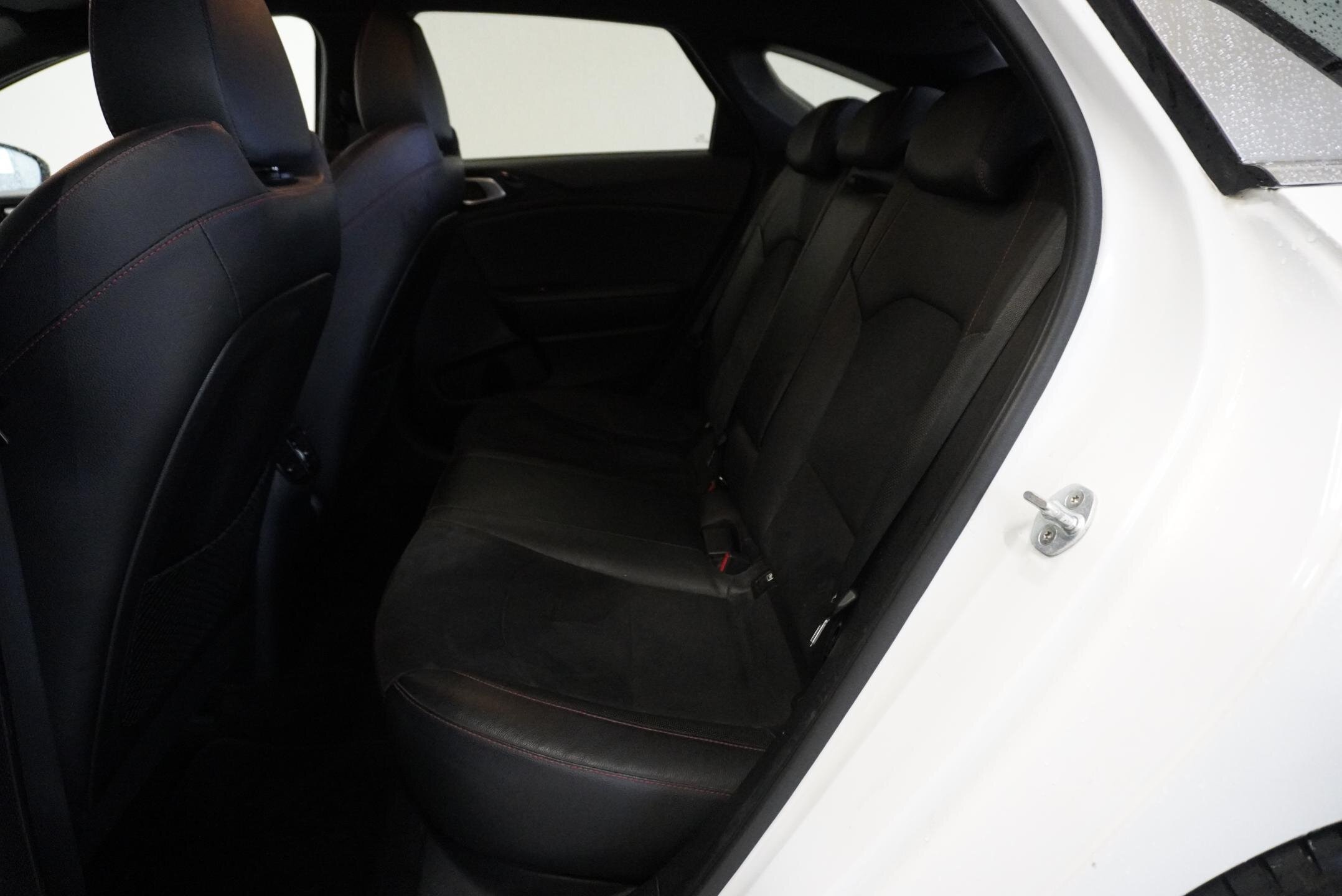 KIA ProCeed Hatchback 1,6 l 150 kw