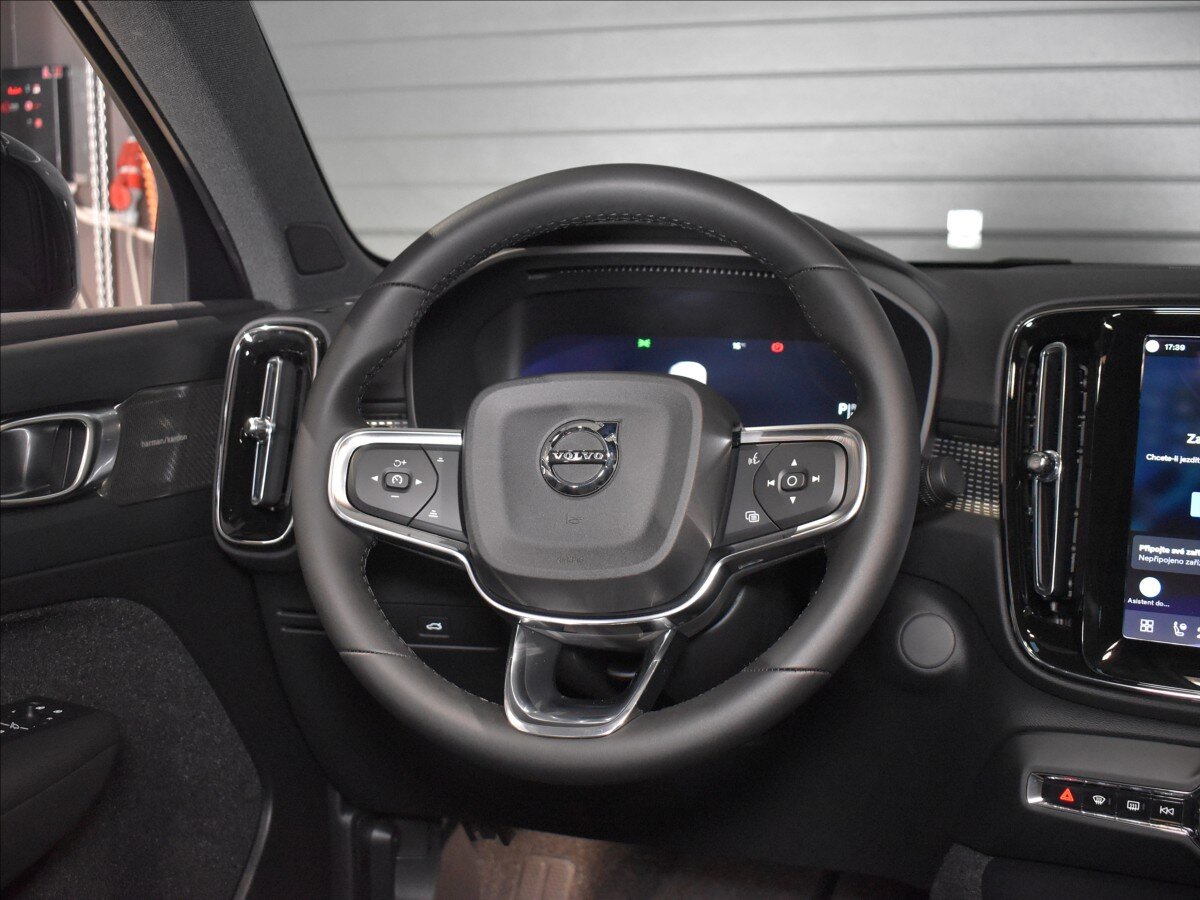 Volvo EC40 SUV 0,0 185 kw