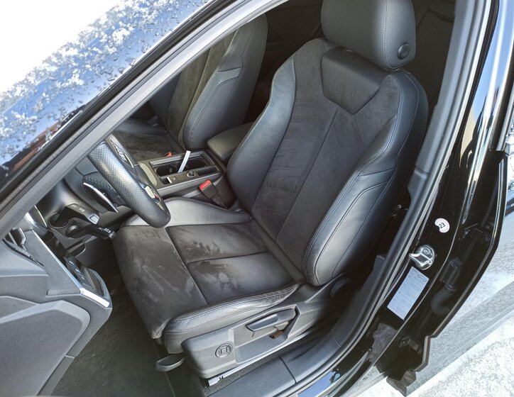 Audi RS Q3 SUV 2,5 l 294 kw