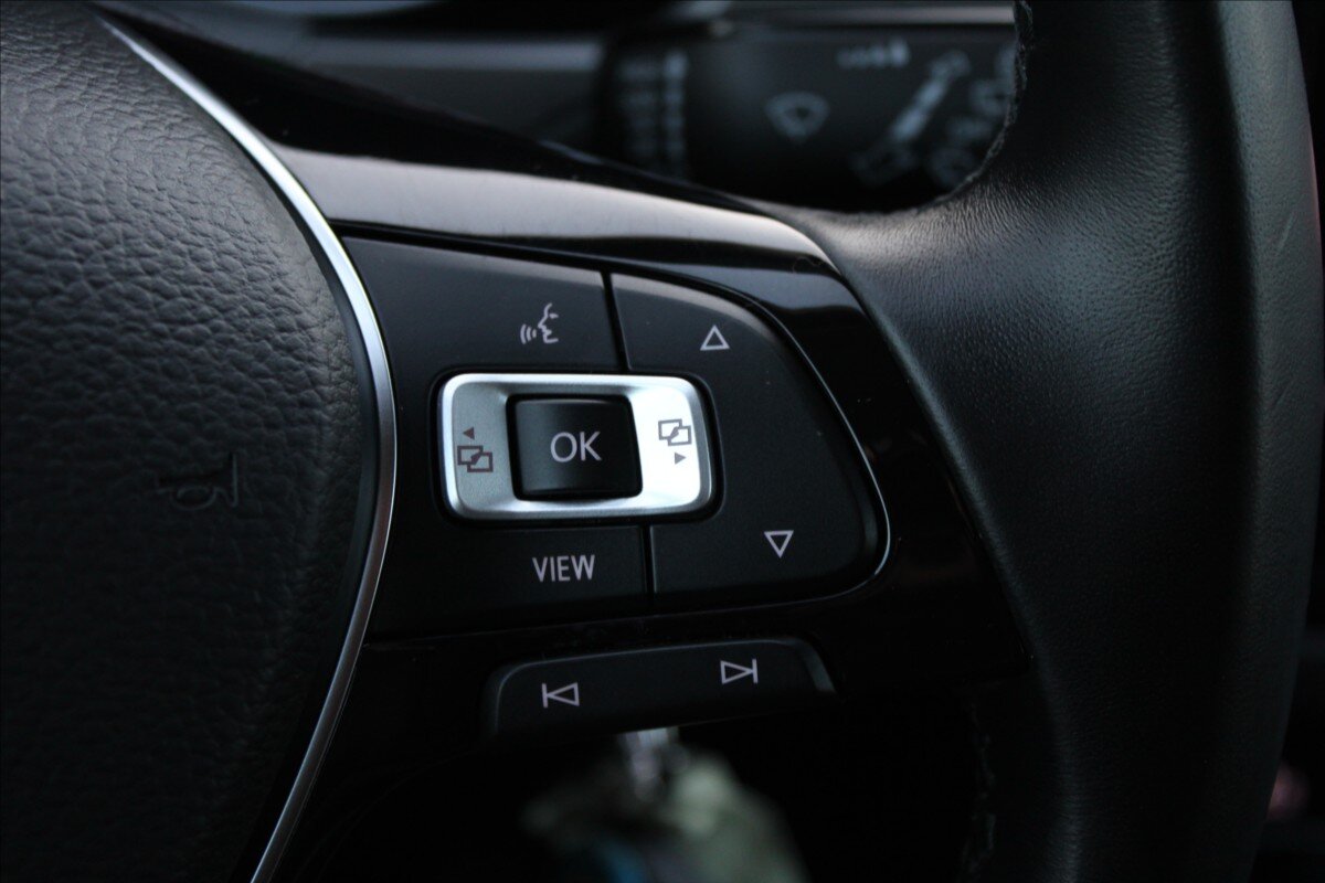 Volkswagen Touran MPV 1,5 l 110 kw